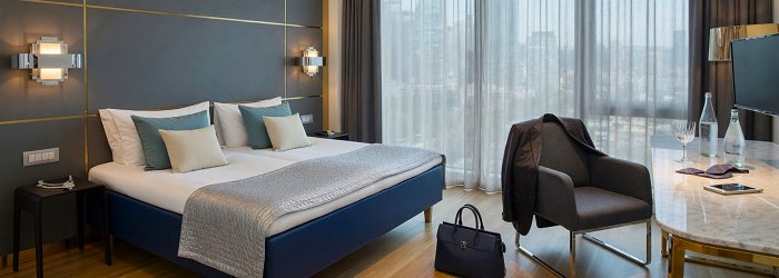 HOTELL