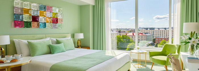HOTELL