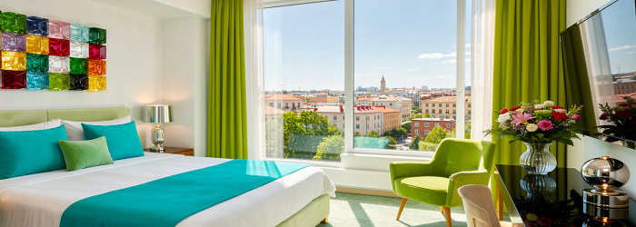 HOTELL